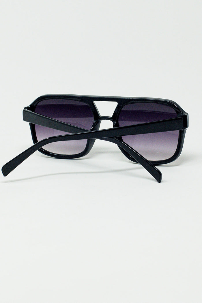 70's Aviator Sunglasses With Smoke Black Lense in Black