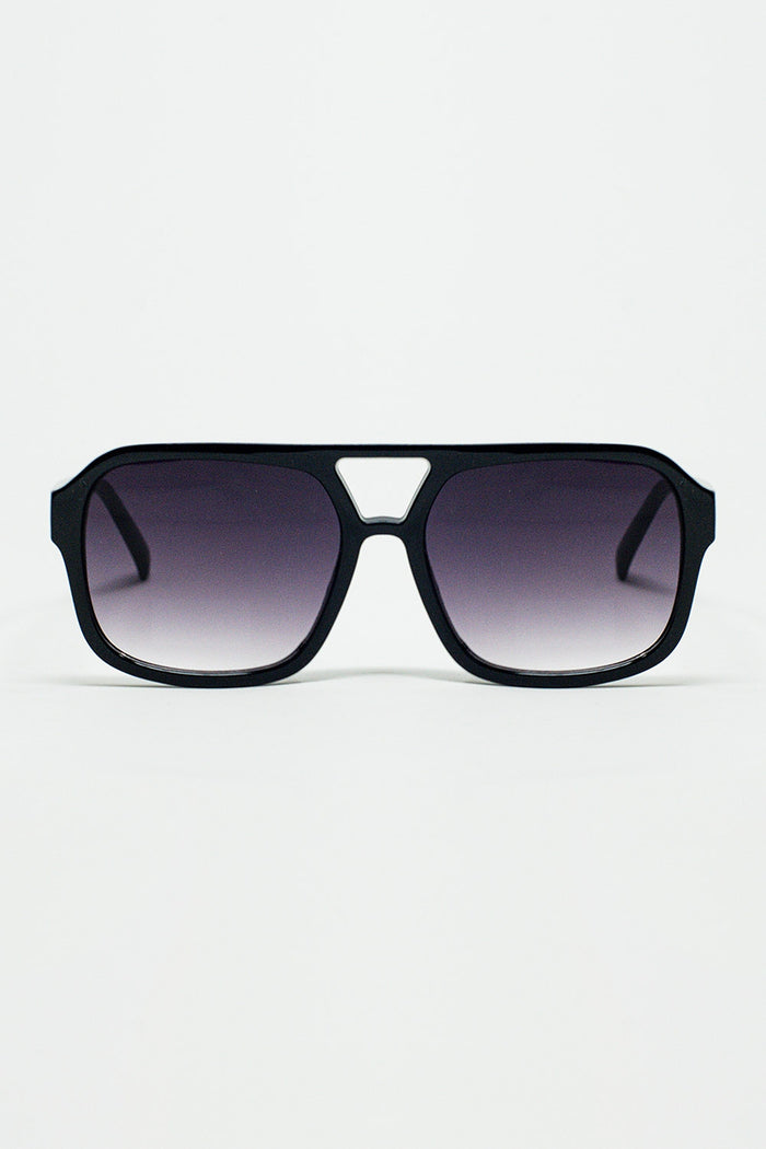 70's Aviator Sunglasses With Smoke Black Lense in Black
