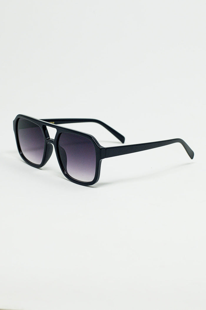 70's Aviator Sunglasses With Smoke Black Lense in Black