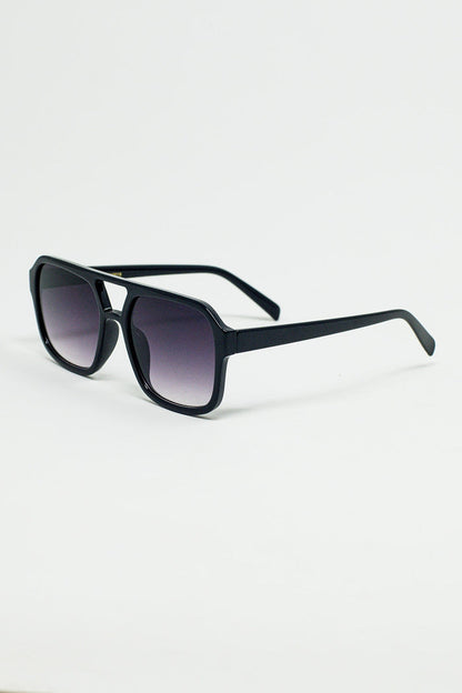 70's Aviator Sunglasses With Smoke Black Lense in Black