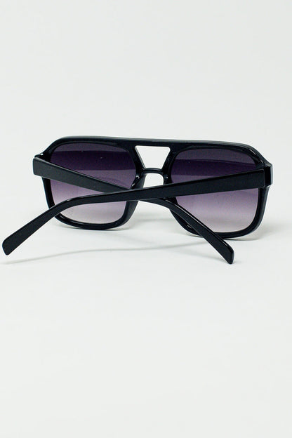 70's Aviator Sunglasses With Smoke Black Lense in Black