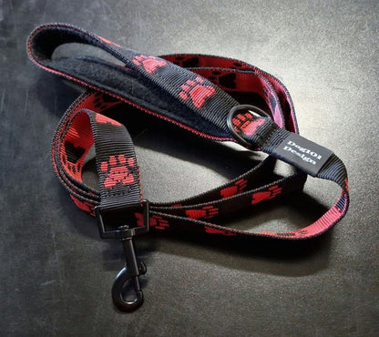 Dogtraining101 Black Adult Dog Premium Handle Fancy Red Paw - Black 1.5m x 25mm Lead