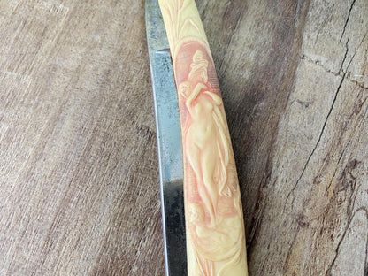 Antique Straight Edge Celluloid Razor at Duckwells