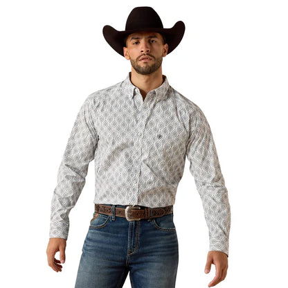 Ariat Men's L/S Poe Fitted Button Down Shirt in White Medallion Print