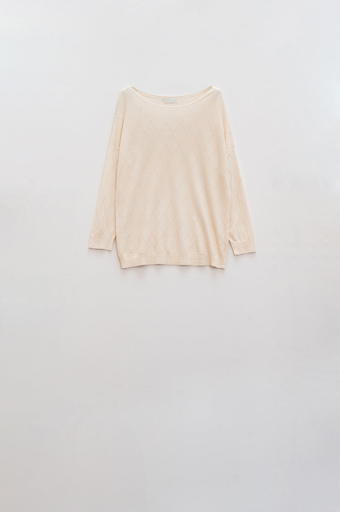 Beige sweater in argyle print with boat neck