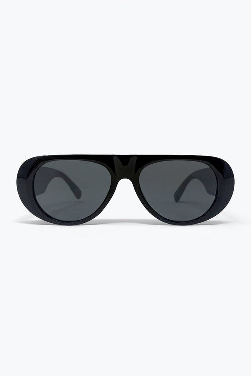 Black Oversized Aviator Sunglasses with Dark Lenses