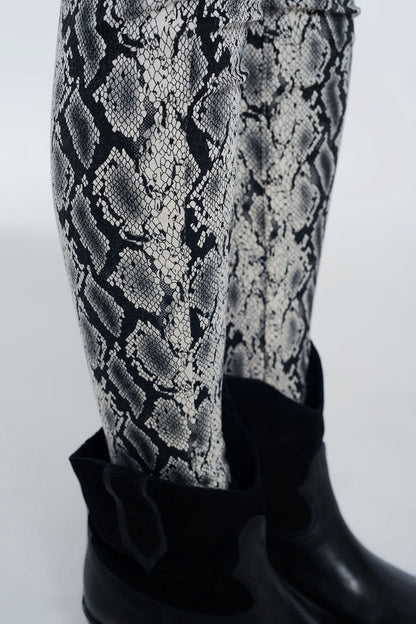 Black pants with snake print - Coloured Jeans