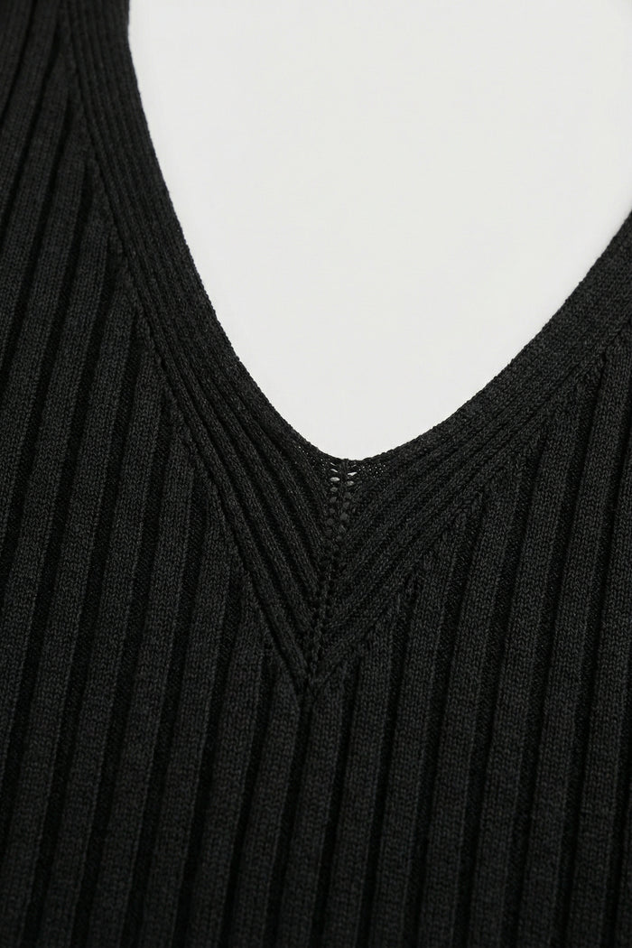 Black Ribbed Knit V-Neck Tank Top