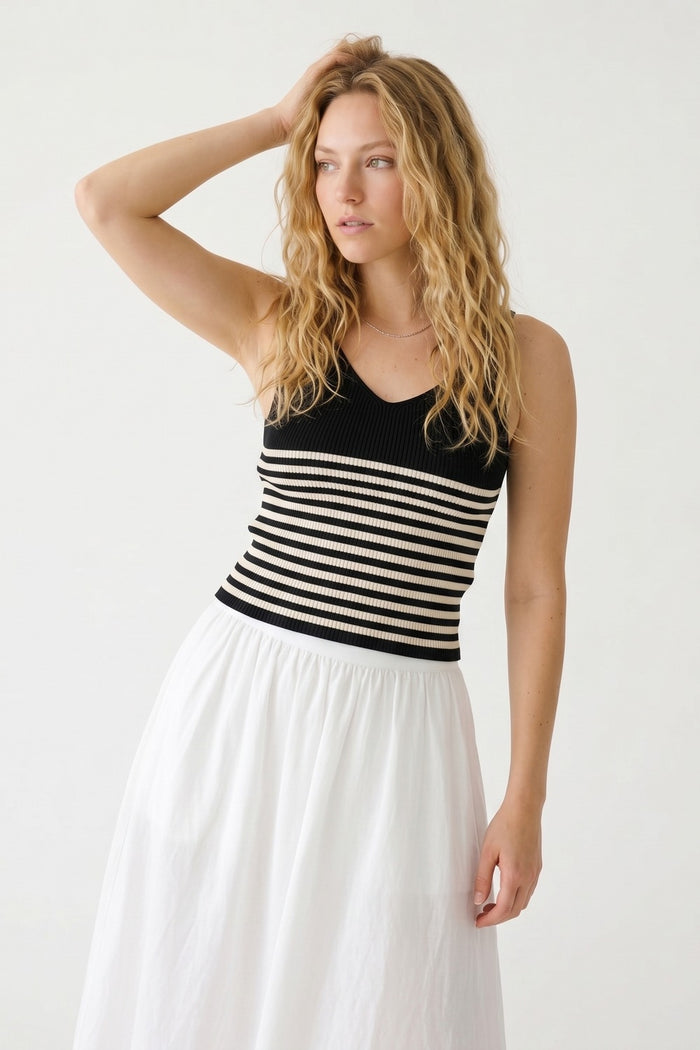 Black Stripe Ribbed Knit V-Neck Fitted Cropped Tank Top