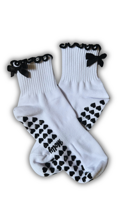 Elegant black white grips