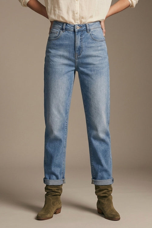 Blue mid Wash Jeans with Straight Leg in mom style fit - Denim