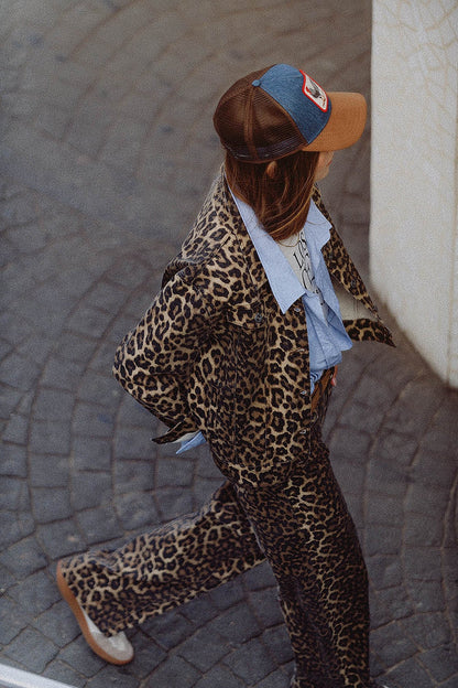 Brown Jacket with leopard Print in denim fabric