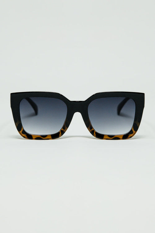 Brown Square sunglasses with gradient in animal print