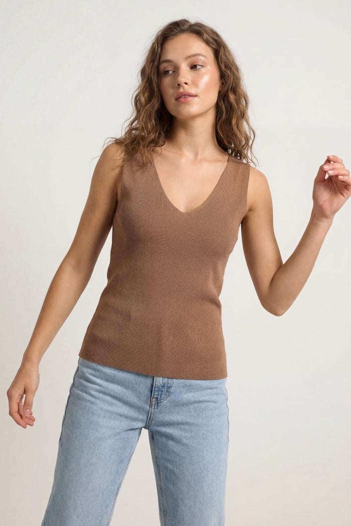 Camel sleeveless fine knitted top With V-Neck