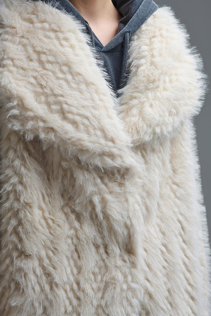 Chic beige Faux Fur Jacket with a wide neck