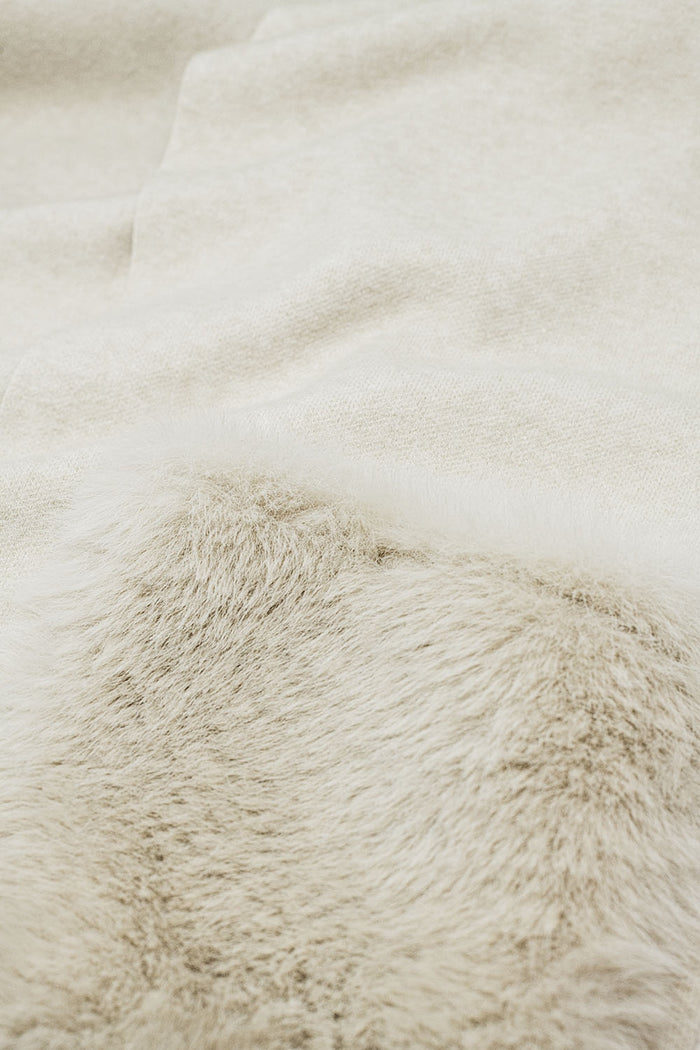 cream High quality knitted maxi cardigan with fur pockets