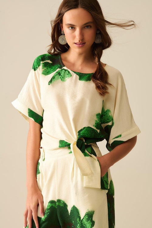 Cropped Blouse With Floral Print in Green Tied At The Waist