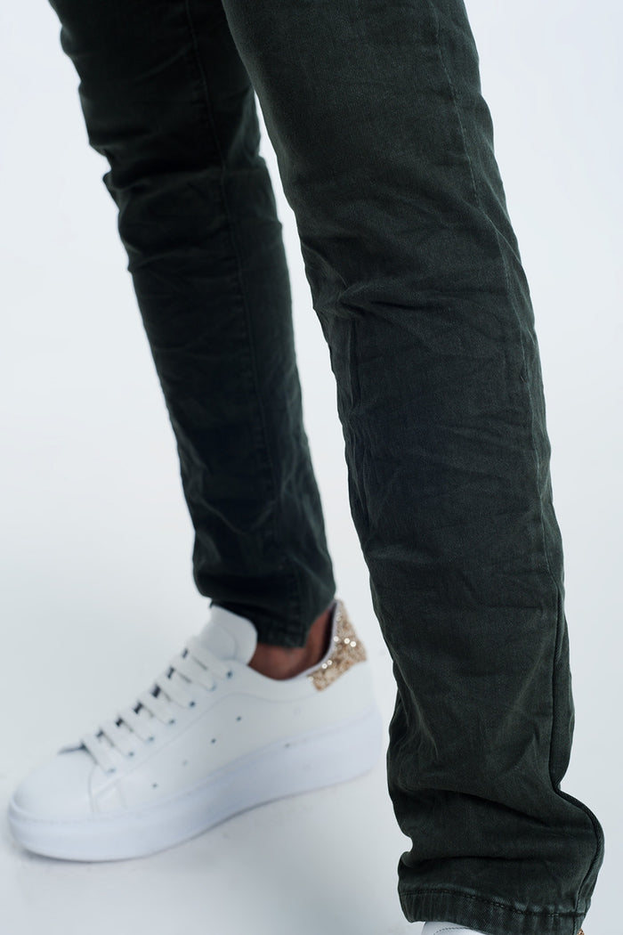 Drop crotch skinny jean in khaki - Coloured Jeans