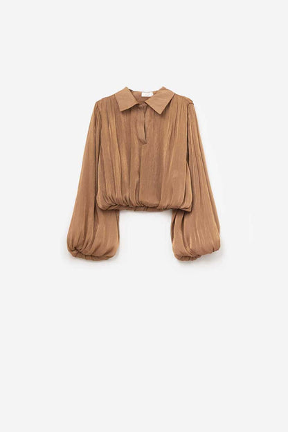Elegant shiny Satin Cropped top in camel