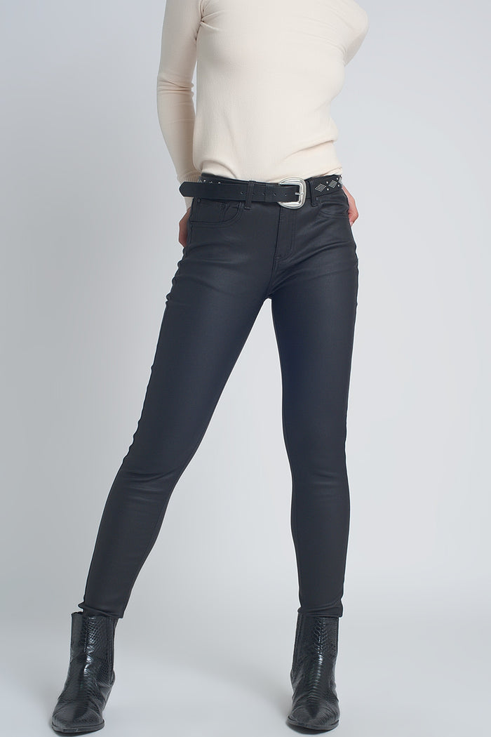Faux leather skinny trousers in black colour - trousers