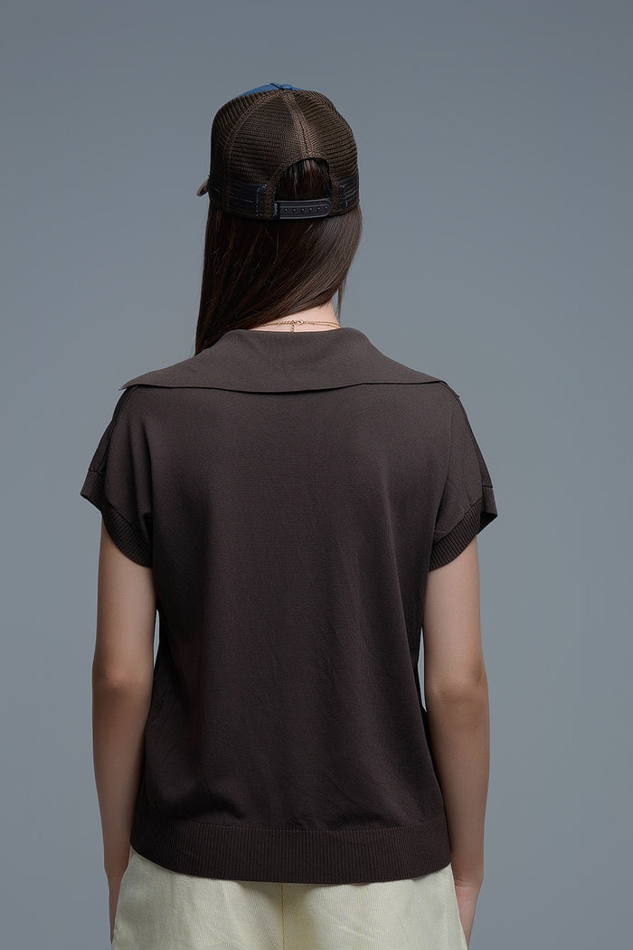 Fine Knit Polo-Style Short Sleeve Top in Brown
