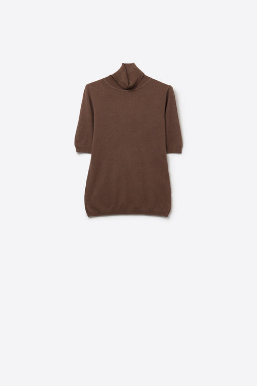 Fine knit sweater in brown with a high neck and elbow-length sleeves