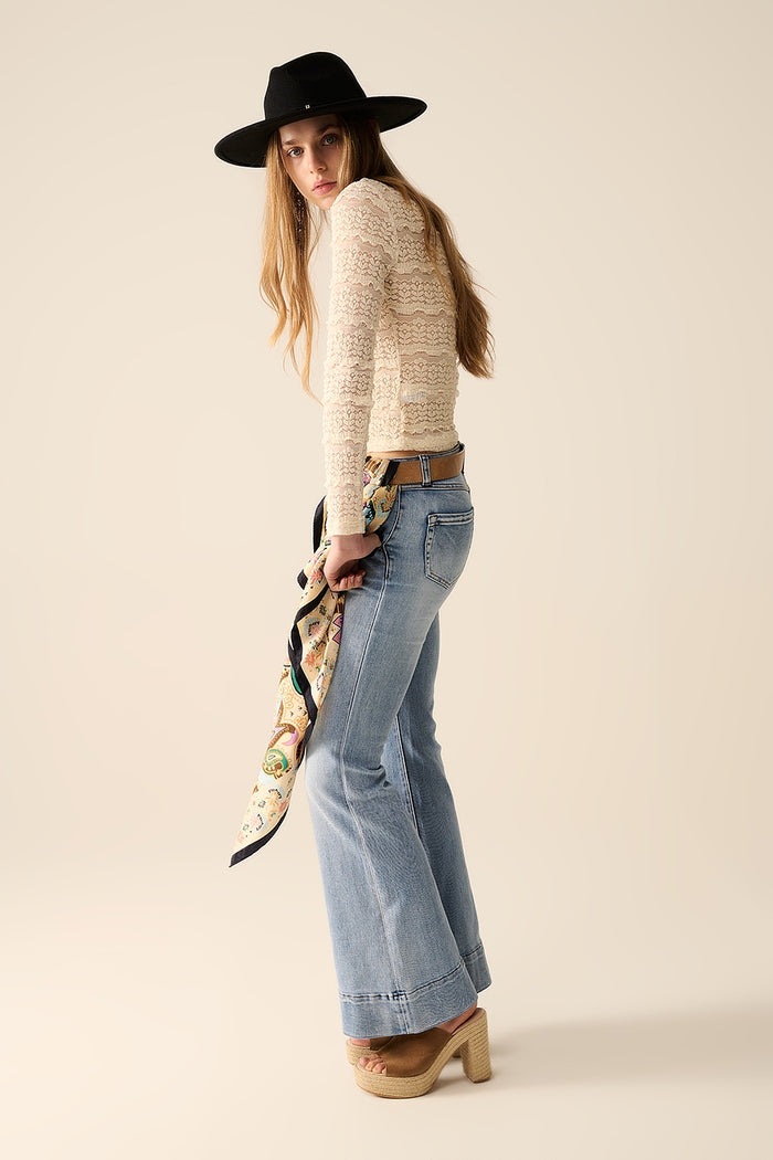 Floral Lace Top With Crew Neck in Cream