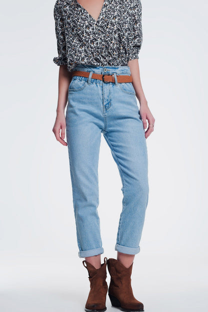 high waist mom jeans with belt in light denim - Denim