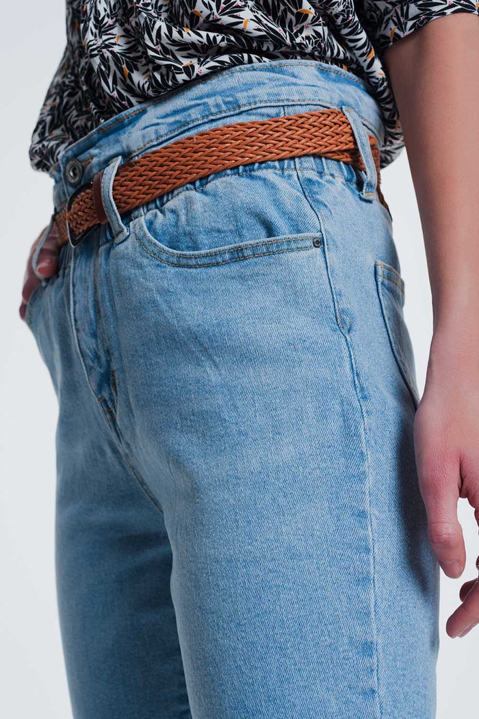 high waist mom jeans with belt in light denim - Denim