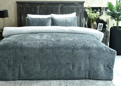 Light grey flannel 3-piece bedding set: duvet and two matching pillow covers
