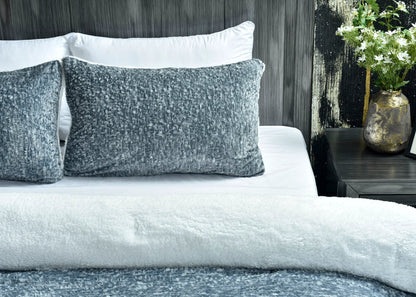 Light grey flannel 3-piece bedding set with duvet and two square pillow covers