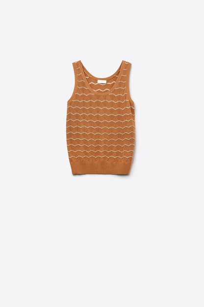 Knitted sweater with Golden Zigzag Pattern