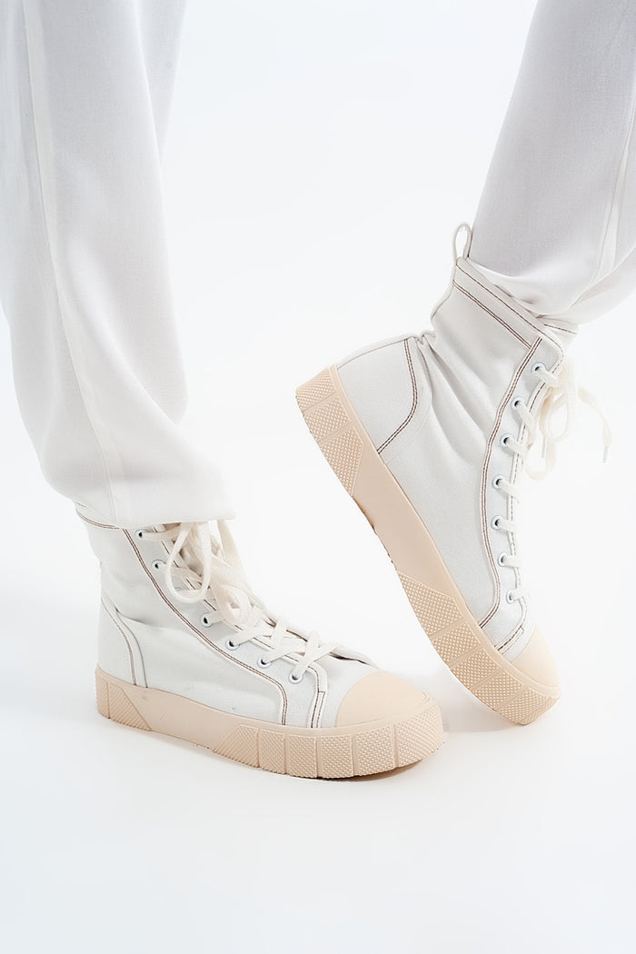 Lightweight Pants with tie waist in white - trousers