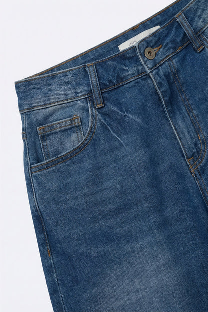 medium wash Barrel jeans with knee seam detail - Denim