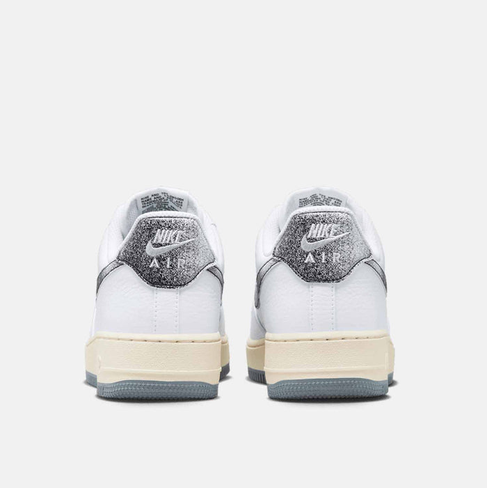 Rear view of Men's Nike Air Force 1 '07.