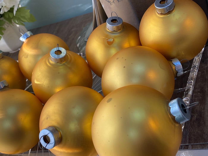 Midcentury Glass Christmas Ornaments by Noelle, Missouri at Duckwells
