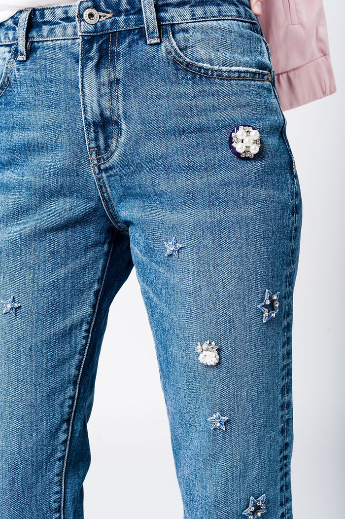 Mom jeans with embroidered stars - Denim