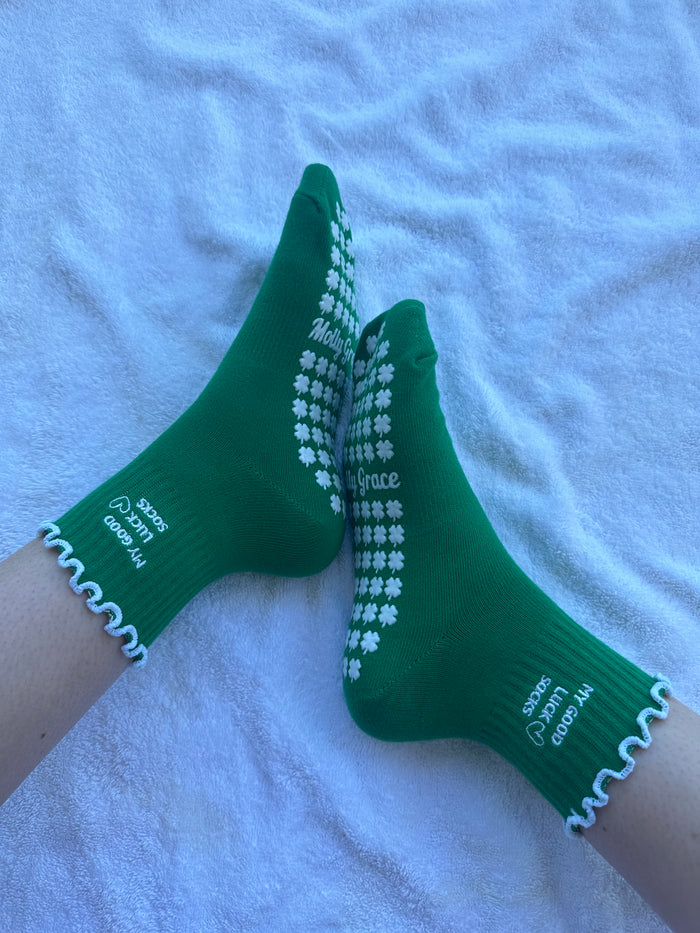 Barre green shamrock socks
