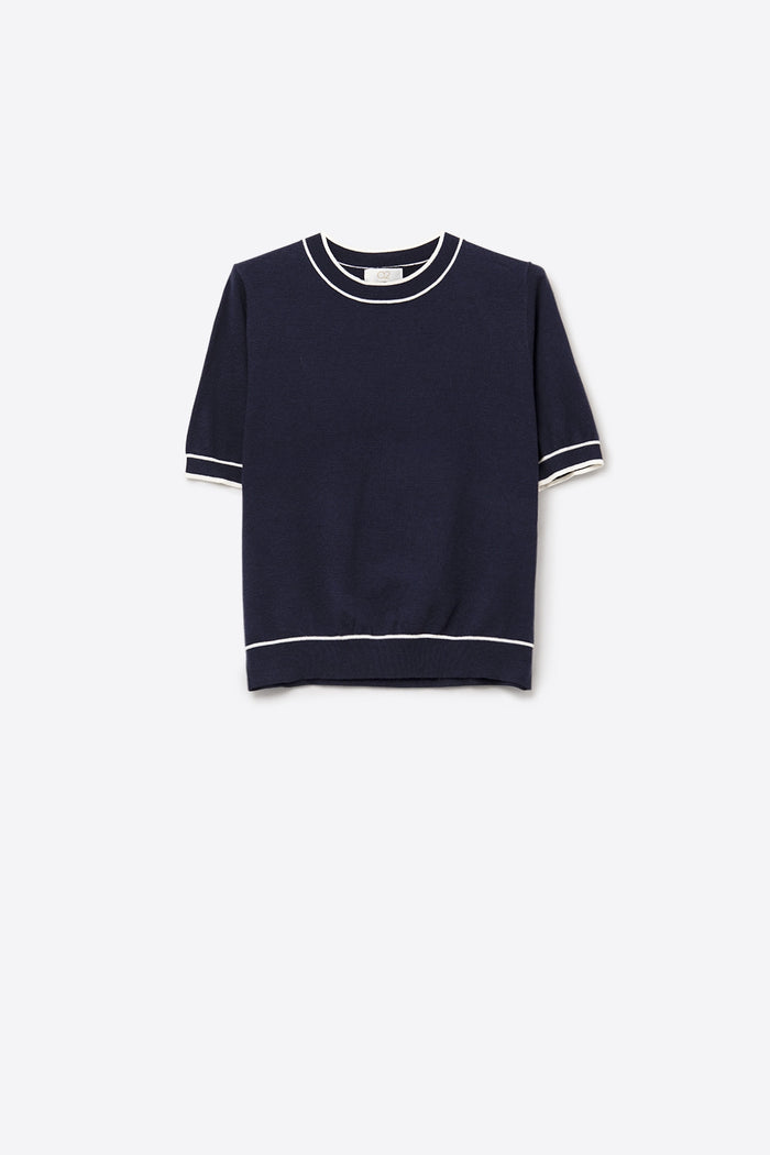 Navy short sleeve sweater with white line detail