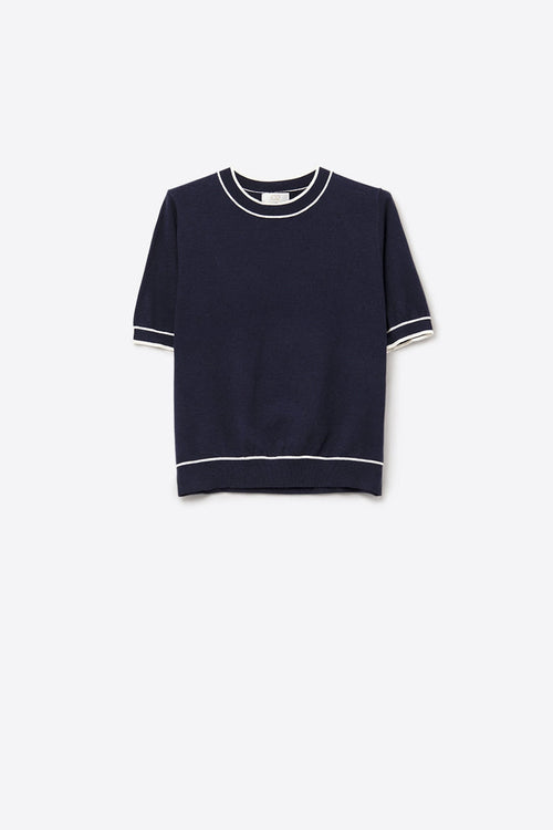 Navy short sleeve sweater with white line detail