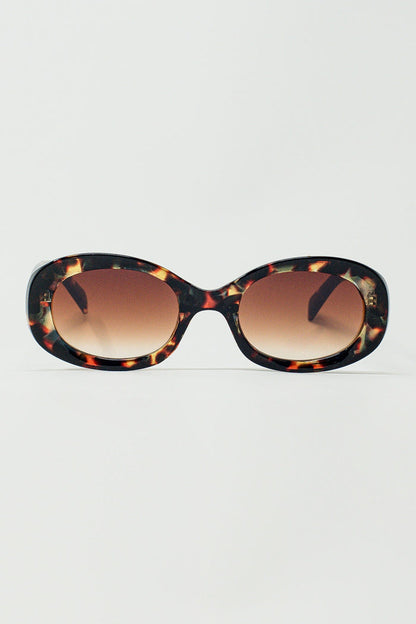 Oval Shapped Sunglasses in Tortoise Shell