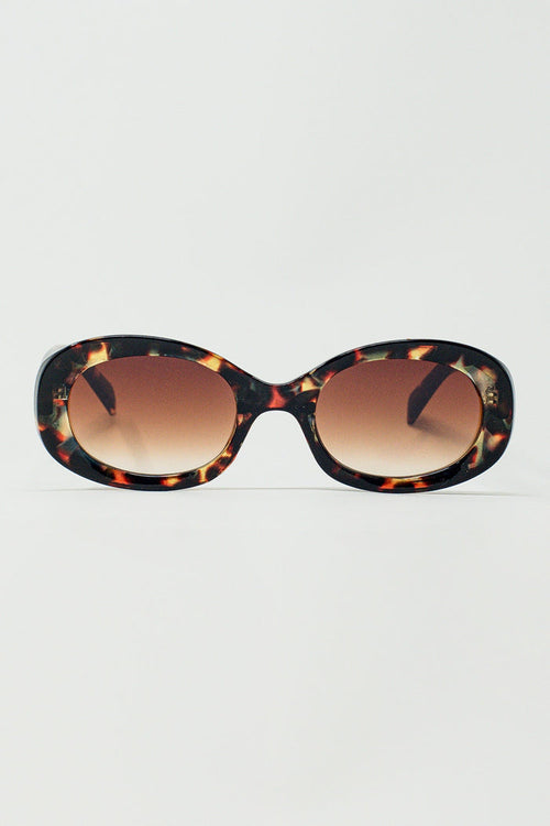 Oval Shapped Sunglasses in Tortoise Shell