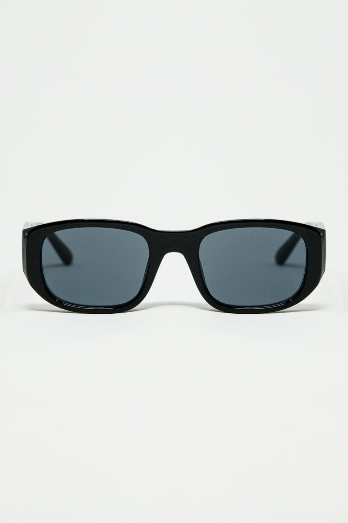 Oval Sunglasses with High Gloss Transparent Frames in black