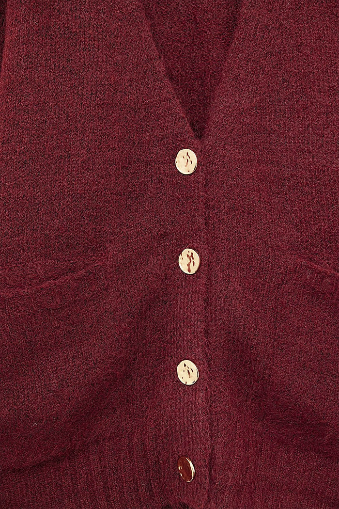 Oversized Cardigan in burgundy with gold buttons and pockets