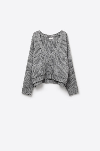 Oversized gray chunky knit jacket with pockets