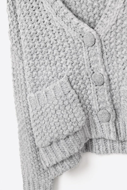 Oversized gray chunky knit jacket with pockets