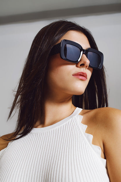 Oversized Oval Sunglasses With Side Detail in Black