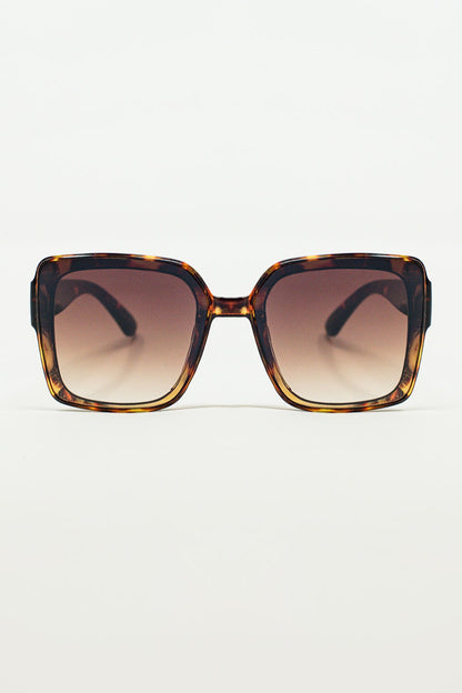 Oversized square Cat Eye Sunglasess in Brown