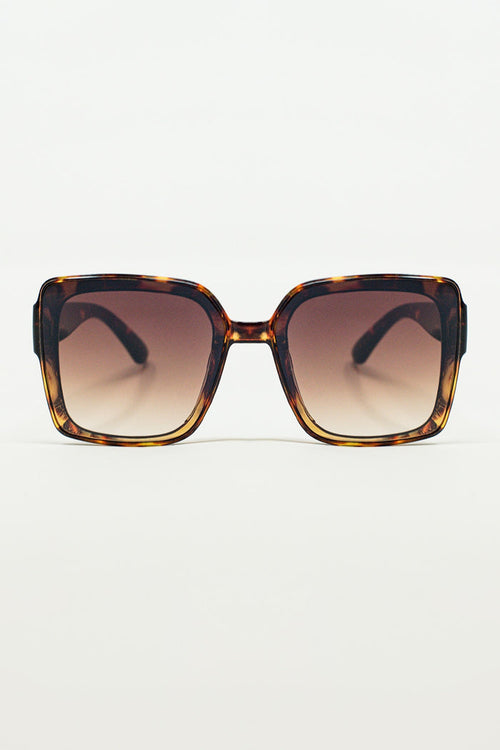 Oversized square Cat Eye Sunglasess in Brown