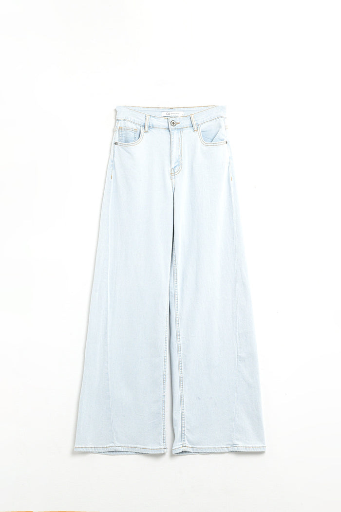 Oversized Straight Leg Jeans in Light Wash - Denim